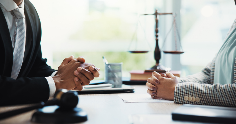 Difference between civil litigator and lawyer